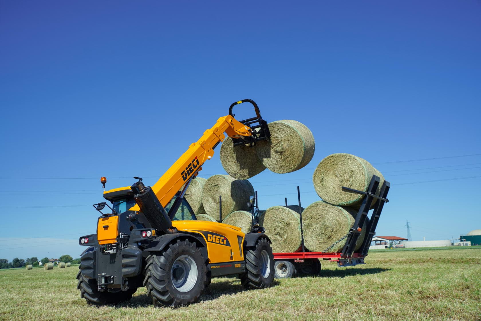A photo of a Dieci loader